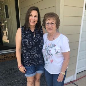 Meet your Posher, Gayna